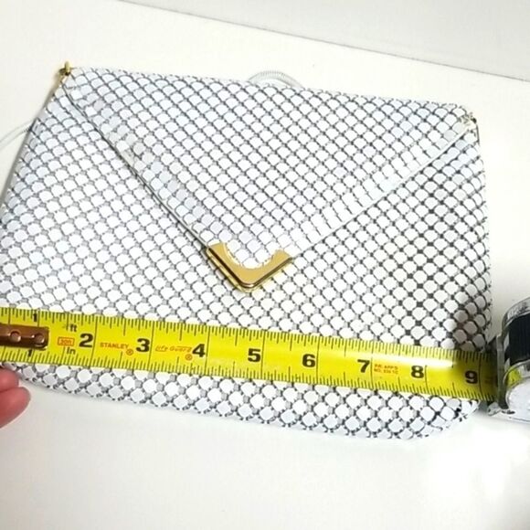 Vintage Mesh Envelope Style Pocketbook - Picture 9 of 11